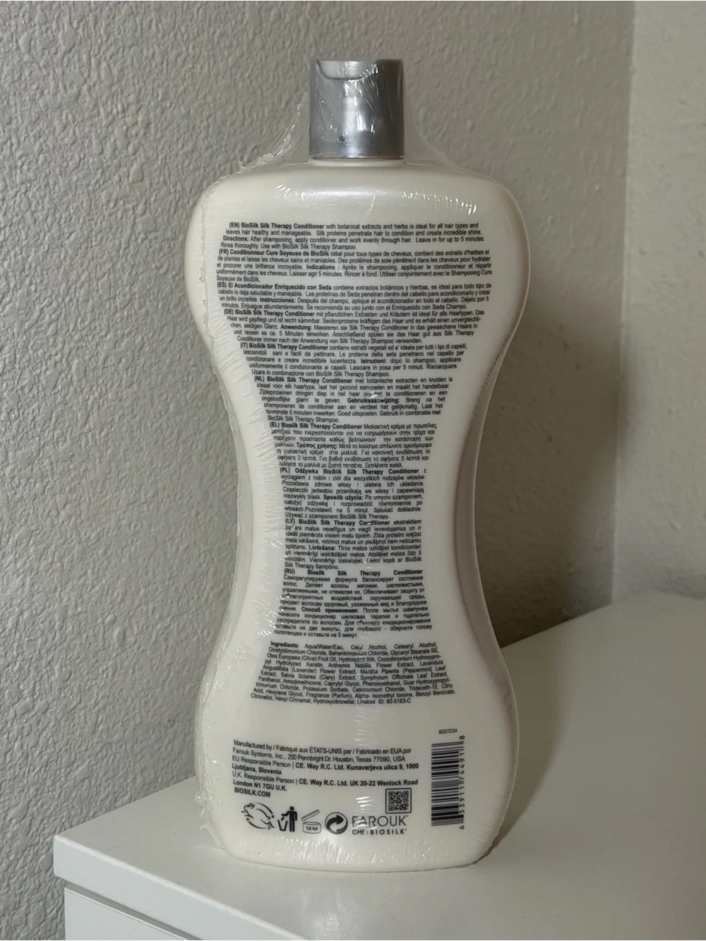 Biosilk Silk Therapy Conditioner - White and Silver Bottle